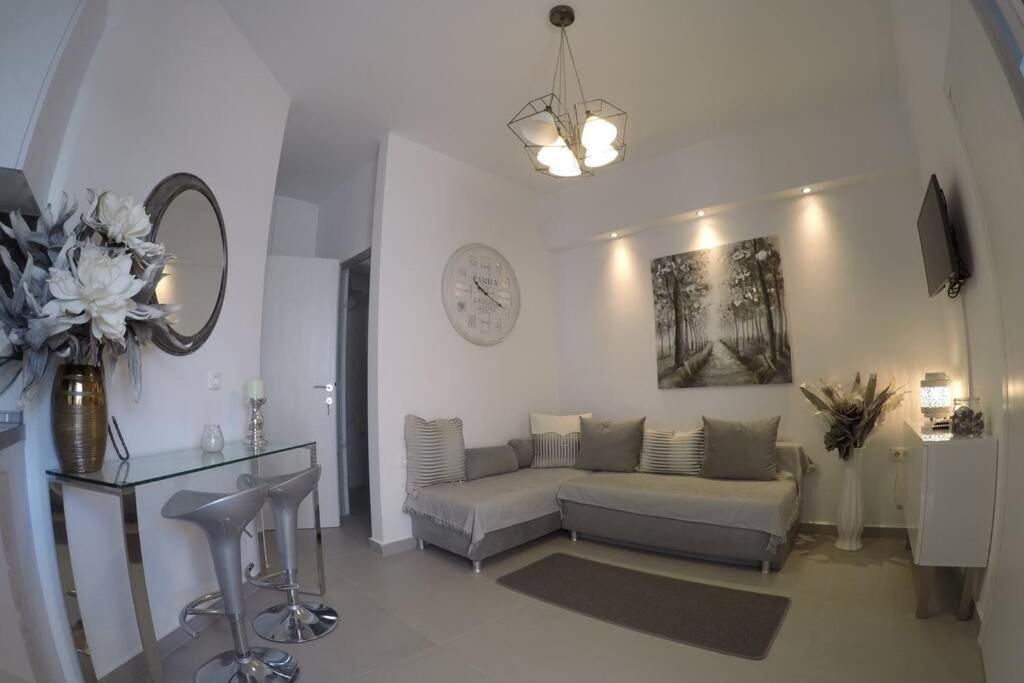 Polychrono New 2 Bedroom Apt. Just By The Sea! Eksteriør billede