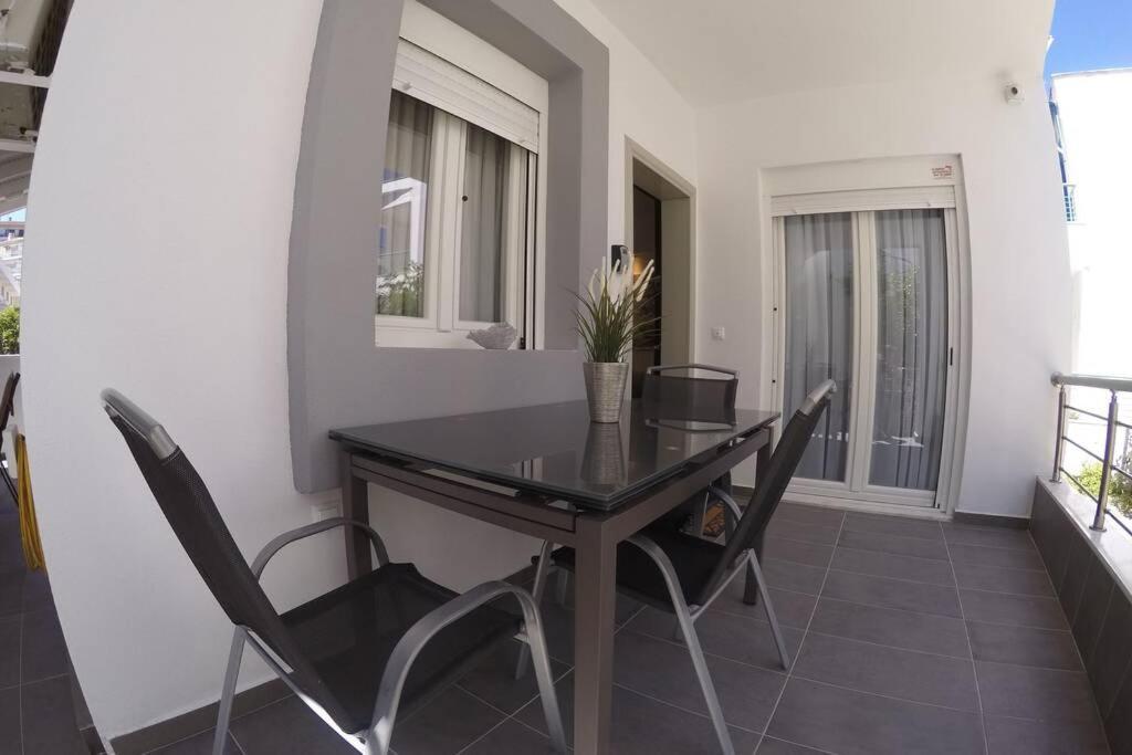 Polychrono New 2 Bedroom Apt. Just By The Sea! Eksteriør billede