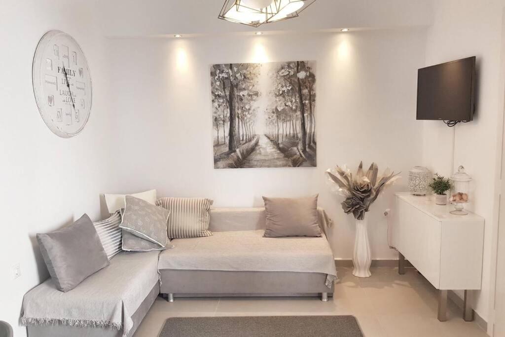 Polychrono New 2 Bedroom Apt. Just By The Sea! Eksteriør billede